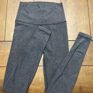 Lululemon Heather Gray Leggings Size 2 (Small)